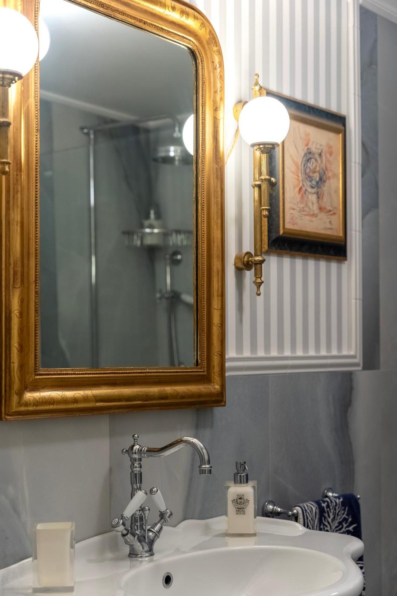 מלון Regal House Anzio Manetti 16 מראה חיצוני תמונה